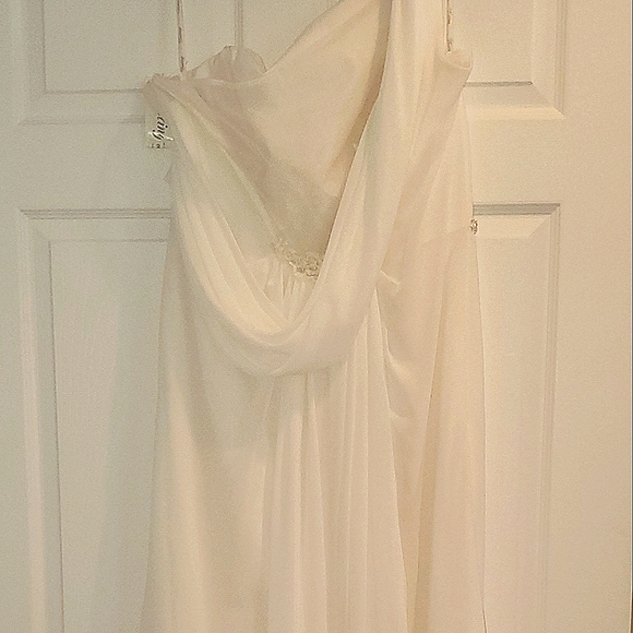 Destiny, Chiffon, One Shoulder, A-Line Lace and Polyester Formal Bridal Gown - Picture 3 of 10